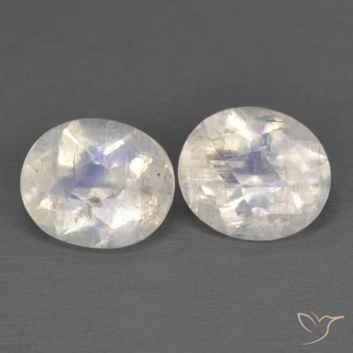 Gemme di Pietra di luna arcobaleno Bianco bluastro naturale da 2.19 ct, Ovale, Trasparente