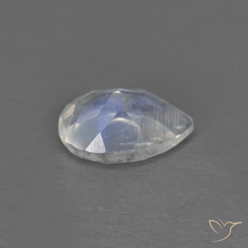 Pietra di luna arcobaleno Bianco bluastro naturale da 0.65 ct, Forma a pera, Trasparente