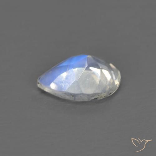 Pietra di luna arcobaleno Bianco bluastro naturale da 0.64 ct, Forma a pera, Trasparente