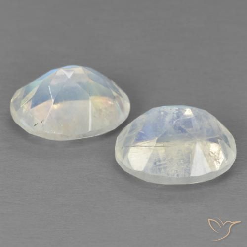 Gemme di Pietra di luna arcobaleno Bianco bluastro naturale da 3.96 ct, Ovale, Trasparente