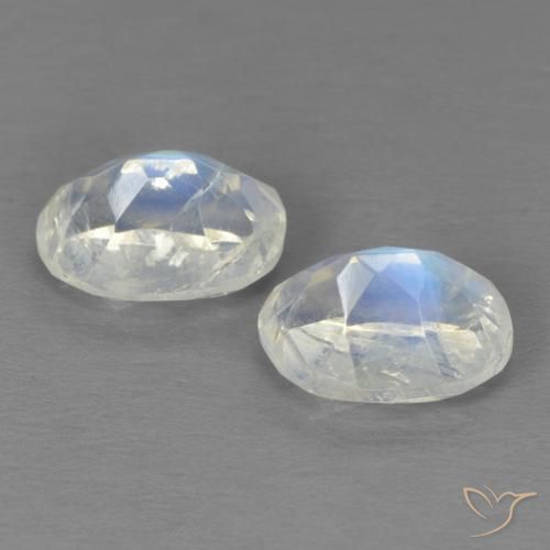 Gemme di Pietra di luna arcobaleno Bianco bluastro naturale da 2.87 ct, Ovale, Trasparente