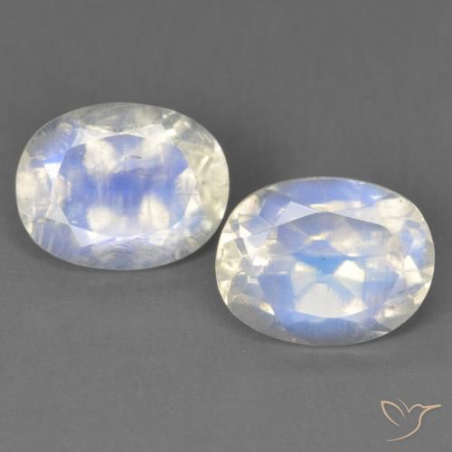 3.87ctw Naturale Bianco bluastro Pietra di luna arcobaleno, Ovale, Trasparente