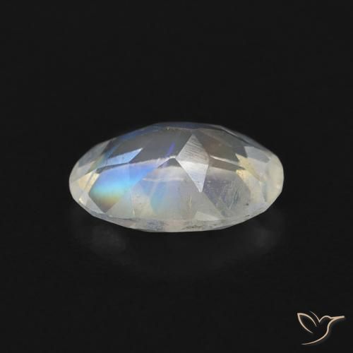 Pietra di luna arcobaleno Bianco bluastro naturale da 0.67 ct, Ovale, Trasparente