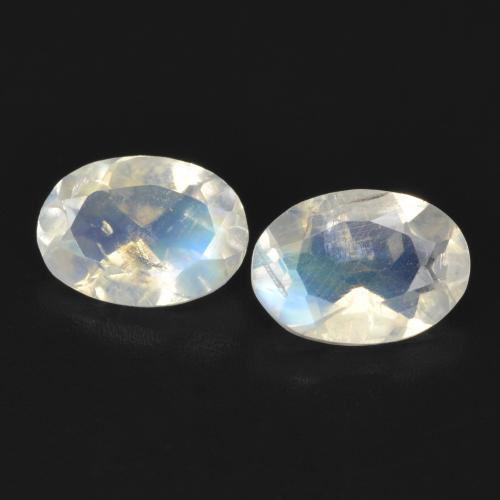 1.35ctw Naturale Bianco bluastro Pietra di luna arcobaleno, Ovale, Trasparente
