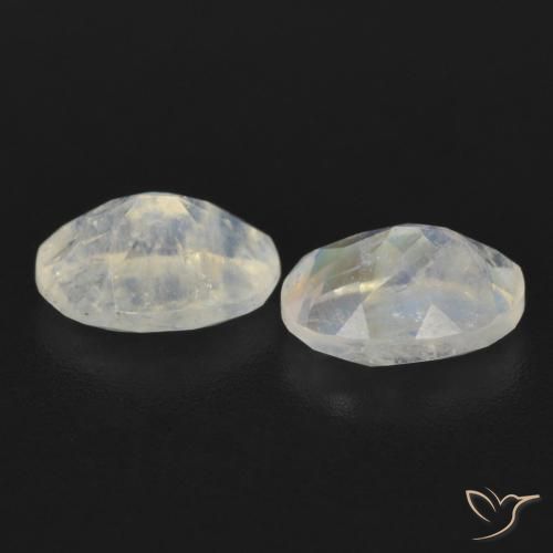Gemme di Pietra di luna arcobaleno Bianco bluastro naturale da 1.67 ct, Ovale, Trasparente