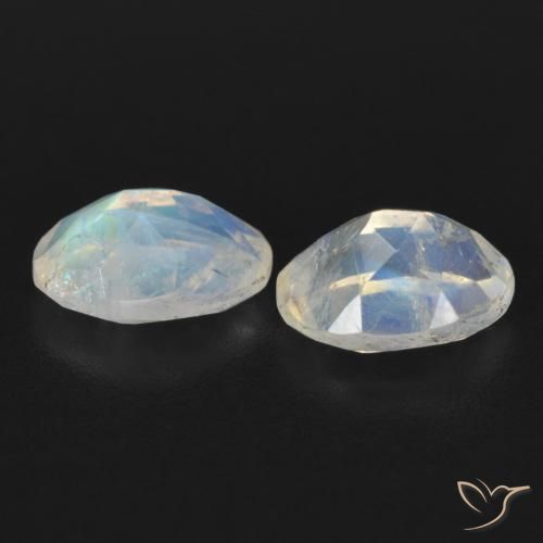 Gemme di Pietra di luna arcobaleno Bianco bluastro naturale da 1.71 ct, Ovale, Trasparente