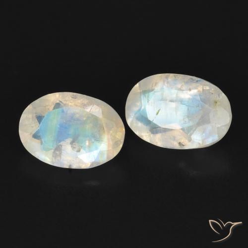 Gemme di Pietra di luna arcobaleno Bianco bluastro naturale da 1.51 ct, Ovale, Trasparente