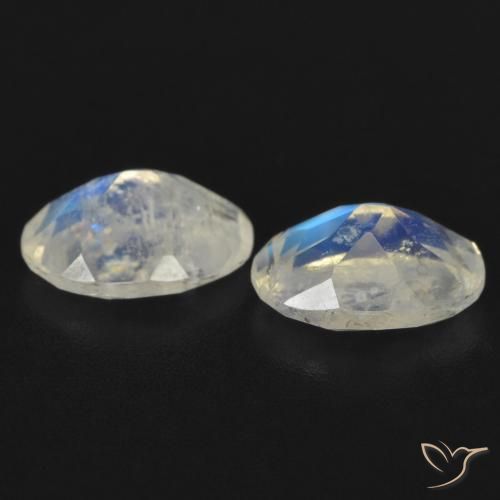 Gemme di Pietra di luna arcobaleno Bianco bluastro naturale da 1.47 ct, Ovale, Trasparente