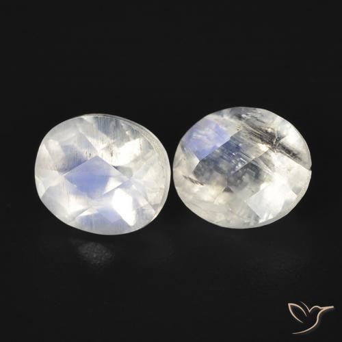 Gemme di Pietra di luna arcobaleno Bianco bluastro naturale da 2.20 ct, Ovale, Trasparente