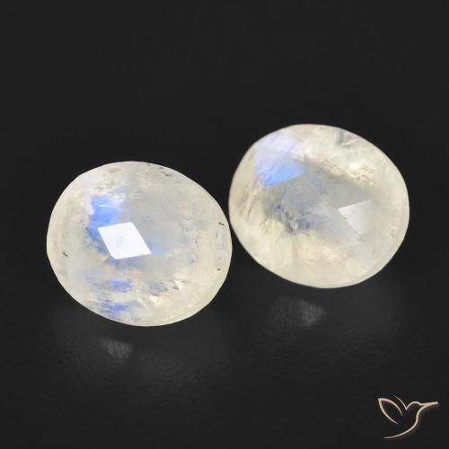 Gemme di Pietra di luna arcobaleno Bianco bluastro naturale da 2.56 ct, Ovale, Trasparente