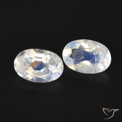 Gemme di Pietra di luna arcobaleno Bianco bluastro naturale da 0.79 ct, Ovale, Trasparente