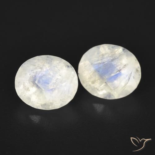 Gemme di Pietra di luna arcobaleno Bianco bluastro naturale da 2.16 ct, Ovale, Trasparente