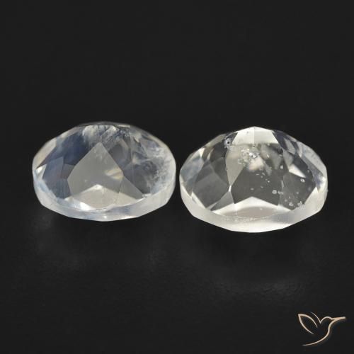 Gemme di Pietra di luna arcobaleno Bianco bluastro naturale da 2.31 ct, Ovale, Trasparente