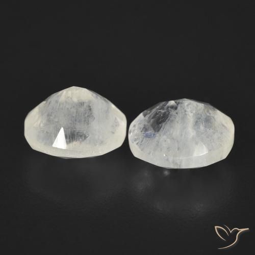 Gemme di Pietra di luna arcobaleno Bianco bluastro naturale da 2.48 ct, Ovale, Trasparente