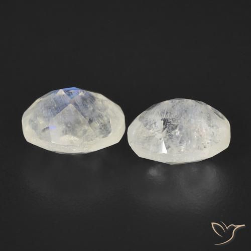 Gemme di Pietra di luna arcobaleno Bianco bluastro naturale da 2.46 ct, Ovale, Trasparente