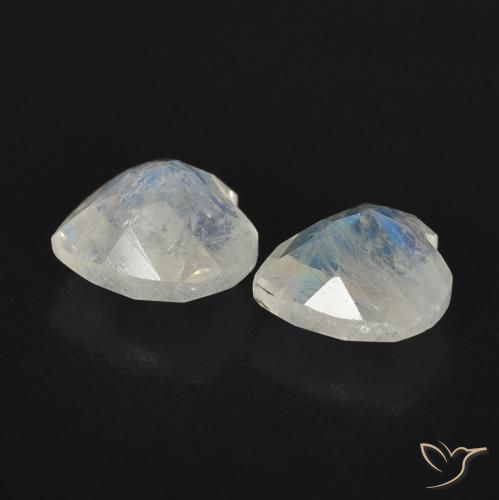 Gemme di Pietra di luna arcobaleno Bianco bluastro naturale da 1.34 ct, Cuore, Trasparente