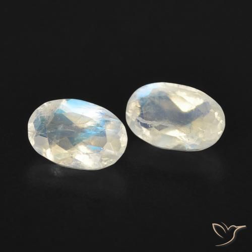 Gemme di Pietra di luna arcobaleno Bianco bluastro naturale da 0.91 ct, Ovale, Trasparente