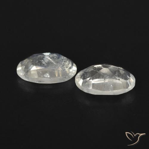 Gemme di Pietra di luna arcobaleno Bianco bluastro naturale da 0.83 ct, Ovale, Trasparente