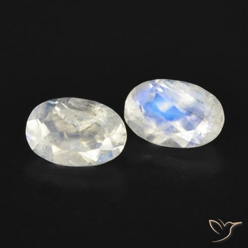 Gemme di Pietra di luna arcobaleno Bianco bluastro naturale da 0.95 ct, Ovale, Trasparente