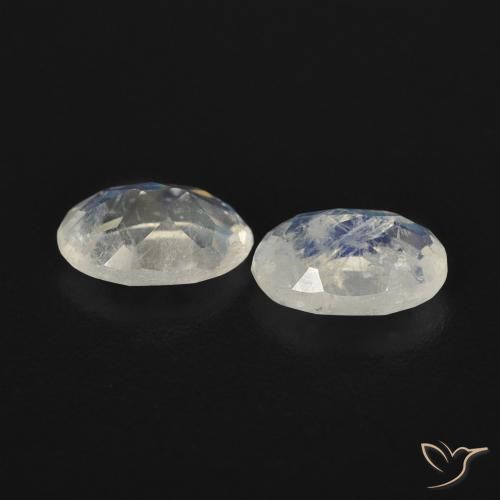 Gemme di Pietra di luna arcobaleno Bianco bluastro naturale da 0.88 ct, Ovale, Trasparente