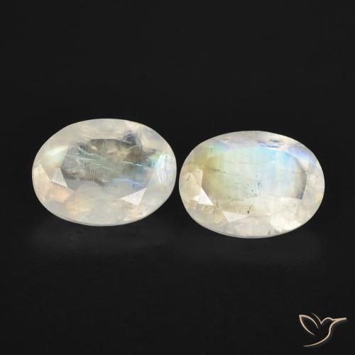 Gemme di Pietra di luna arcobaleno Bianco bluastro naturale da 2.28 ct, Ovale, Trasparente