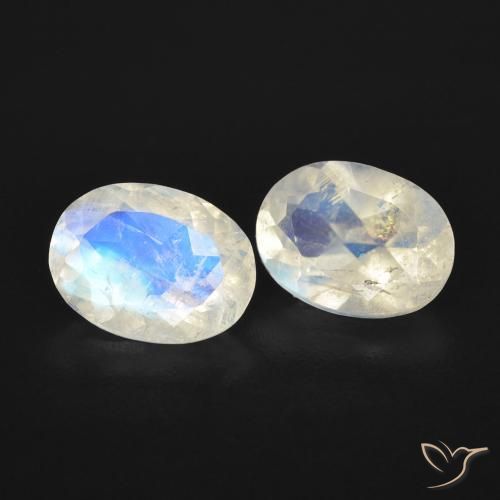 Gemme di Pietra di luna arcobaleno Bianco bluastro naturale da 2.39 ct, Ovale, Trasparente