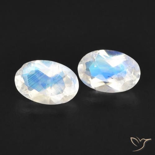 Gemme di Pietra di luna arcobaleno Bianco bluastro naturale da 0.83 ct, Ovale, Trasparente