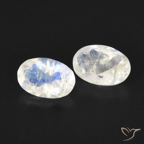Gemme di Pietra di luna arcobaleno Bianco bluastro naturale da 0.82 ct, Ovale, Trasparente