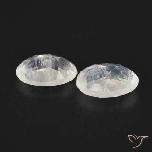 Gemme di Pietra di luna arcobaleno Bianco bluastro naturale da 0.82 ct, Ovale, Trasparente