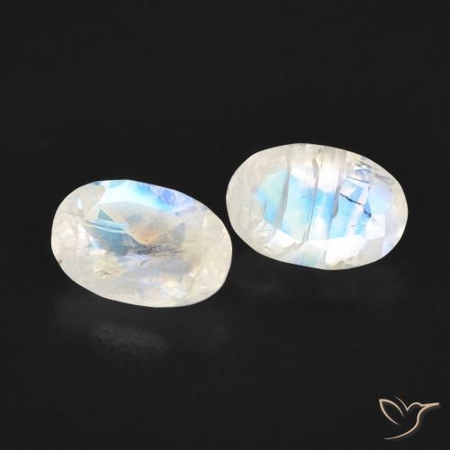 Gemme di Pietra di luna arcobaleno Bianco bluastro naturale da 0.94 ct, Ovale, Trasparente