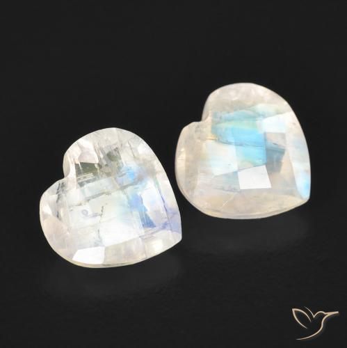 Gemme di Pietra di luna arcobaleno Bianco bluastro naturale da 1.31 ct, Cuore, Trasparente