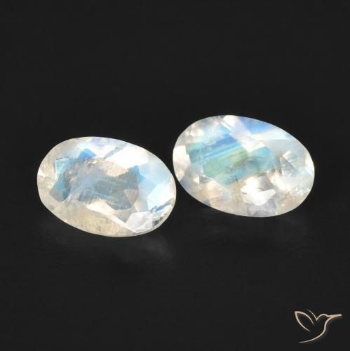 Gemme di Pietra di luna arcobaleno Bianco bluastro naturale da 0.87 ct, Ovale, Trasparente