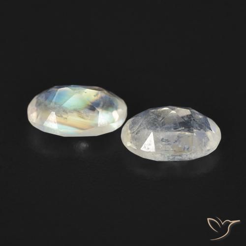Gemme di Pietra di luna arcobaleno Bianco bluastro naturale da 0.94 ct, Ovale, Trasparente