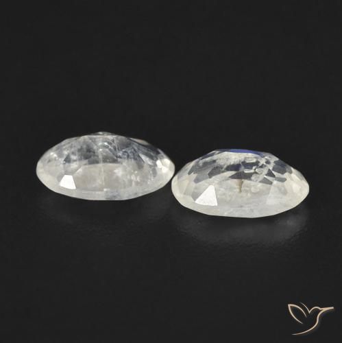 Gemme di Pietra di luna arcobaleno Bianco bluastro naturale da 0.73 ct, Ovale, Trasparente