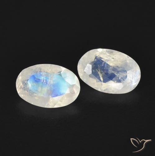 Gemme di Pietra di luna arcobaleno Bianco bluastro naturale da 0.76 ct, Ovale, Trasparente