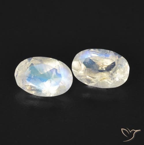 Gemme di Pietra di luna arcobaleno Bianco bluastro naturale da 0.80 ct, Ovale, Trasparente
