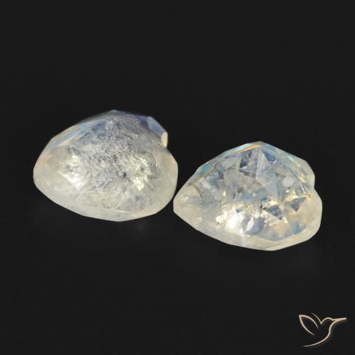Gemme di Pietra di luna arcobaleno Bianco bluastro naturale da 1.45 ct, Cuore, Trasparente