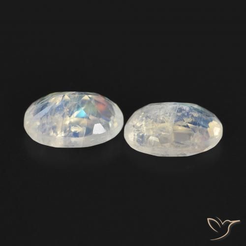Gemme di Pietra di luna arcobaleno Bianco bluastro naturale da 0.94 ct, Ovale, Trasparente