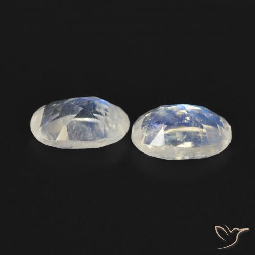 Gemme di Pietra di luna arcobaleno Bianco bluastro naturale da 0.80 ct, Ovale, Trasparente
