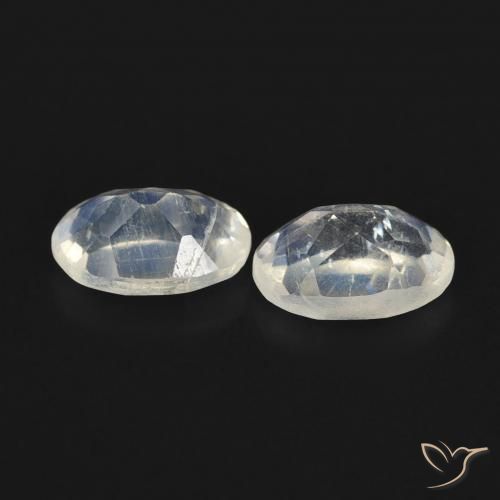Gemme di Pietra di luna arcobaleno Bianco bluastro naturale da 0.90 ct, Ovale, Trasparente