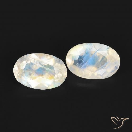 Gemme di Pietra di luna arcobaleno Bianco bluastro naturale da 0.91 ct, Ovale, Trasparente