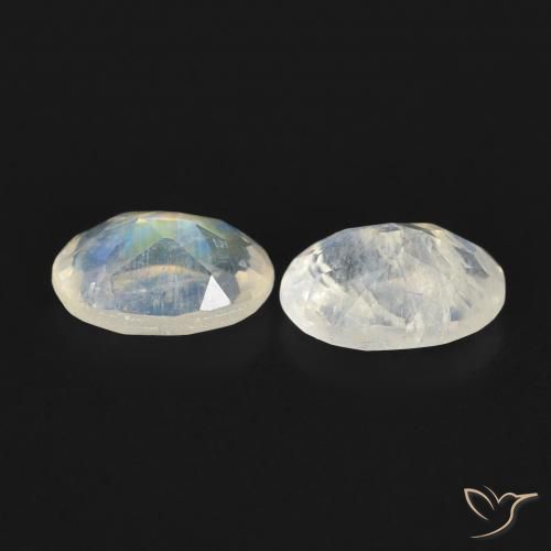 Gemme di Pietra di luna arcobaleno Bianco bluastro naturale da 0.91 ct, Ovale, Trasparente