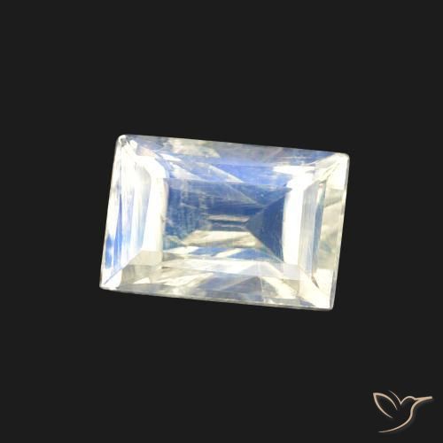 Pietra di luna arcobaleno Bianco bluastro naturale da 0.56 ct, Taglio a baguette, Trasparente