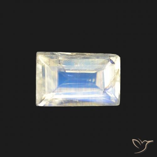 0.51ct Naturale Bianco bluastro Pietra di luna arcobaleno, Taglio a baguette, Trasparente