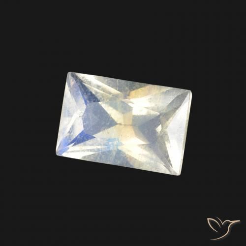 Pietra di luna arcobaleno Bianco bluastro naturale da 0.54 ct, Taglio a baguette, Trasparente