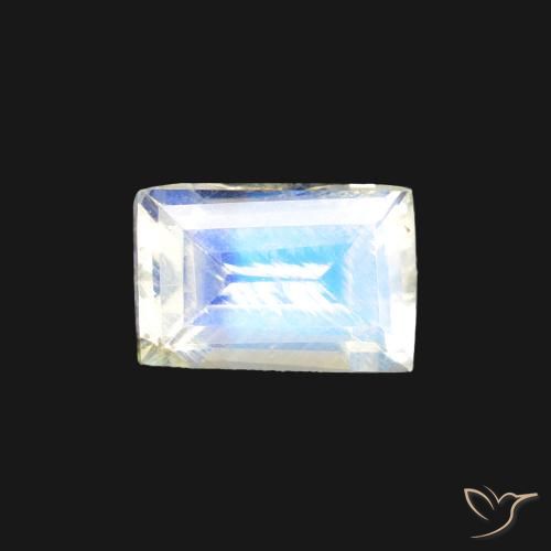0.54ct Naturale Bianco bluastro Pietra di luna arcobaleno, Taglio a baguette, Trasparente