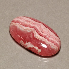 Rodocrosite naturale multicolore da 13,08 ct, taglio ovale, opaco