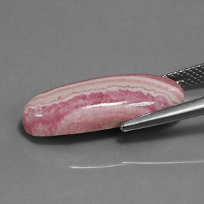 Rodocrosite Rosa multicolore naturale da 11.04 ct, Taglio ovale, Opaco