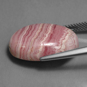 Rodocrosite Rosa multicolore naturale da 17.50 ct, Taglio ovale, Opaco