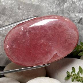 Rodocrosite naturale multicolore da 104,63 ct, taglio ovale, traslucido